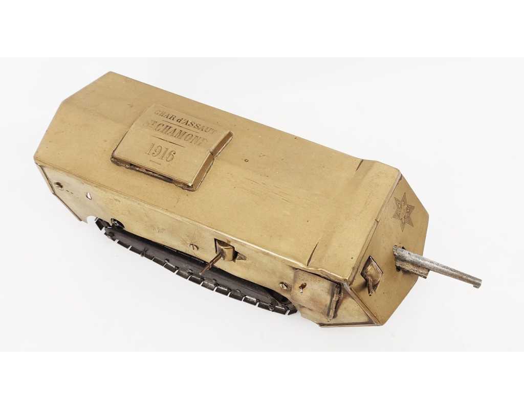 Antiquités JOUET MÉCANIQUE MARQUETTE DU CHAR SAINT CHAMOND 1916 - FRANCE début XXè - 3