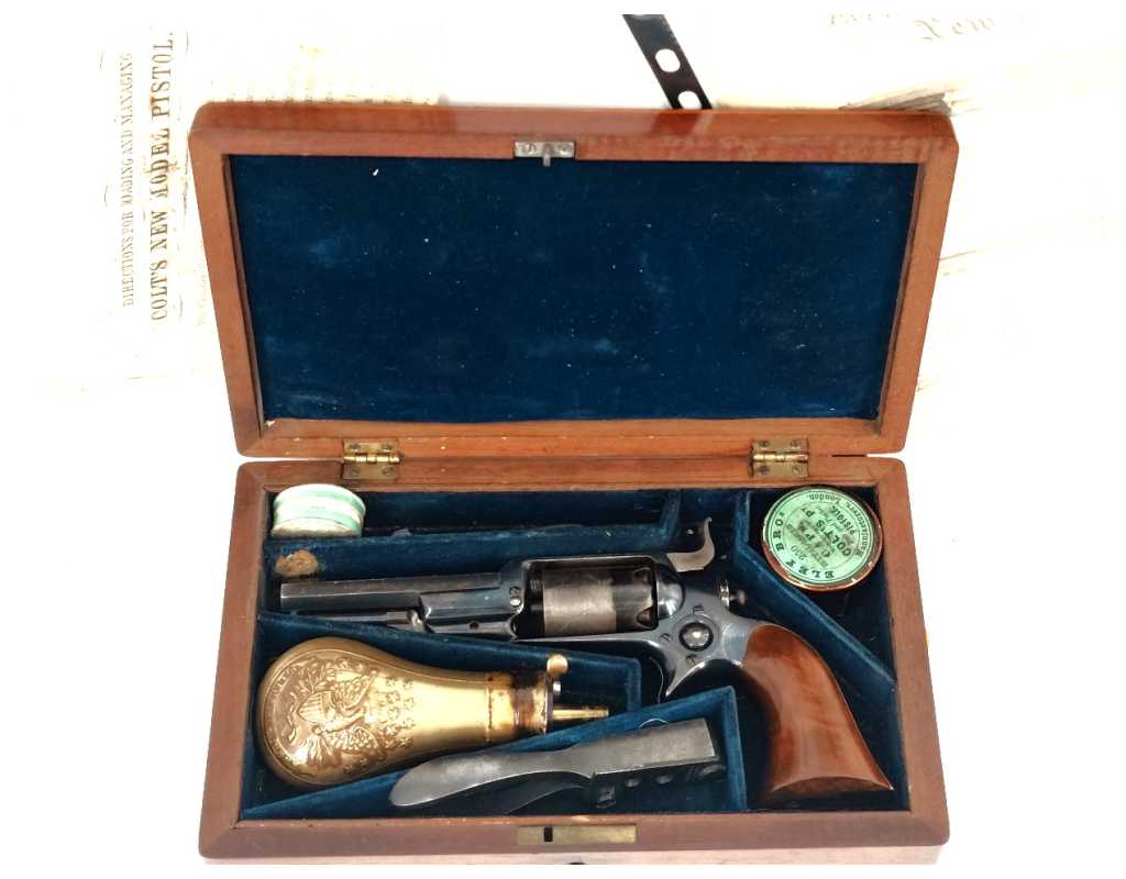 Armes de Poing CIVIL WAR REVOLVER COLT ROOTS SIDEHAMMER MODÈLE 1855 SIDE HAMMER POCKET Calibre 28 EN COFFRET AVEC NOTICE USA