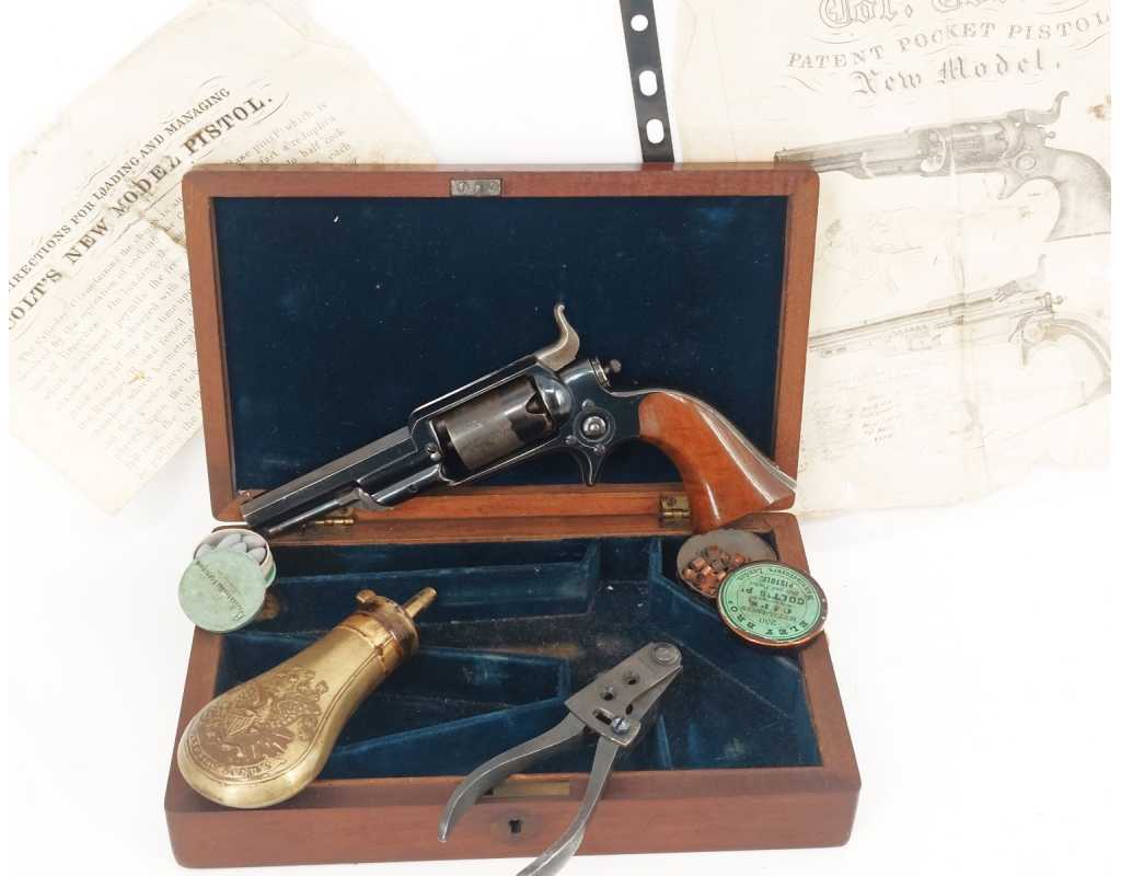 Armes de Poing CIVIL WAR REVOLVER COLT ROOTS SIDEHAMMER MODÈLE 1855 SIDE HAMMER POCKET Calibre 28 EN COFFRET AVEC NOTICE USA