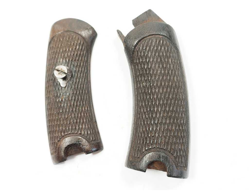 Pièces Détachées PAIRE DE PLAQUETTES AVEC VIS POUR REVOLVER MAS MODÈLE 1892 CALIBRE 8MM LEBEL - 1
