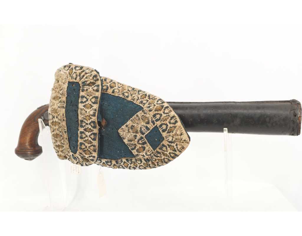 Armes de Poing IMPOSANT PISTOLET DE CAVALIER À SILEX SIGNÉ COULAUX DE VERO À MAICHE EN FRANCHE COMTÉ FRANCE 1720 - 1740 049880-1