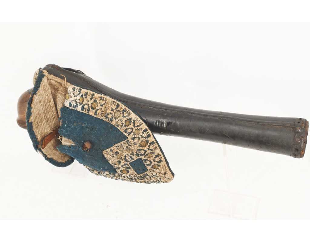 Armes de Poing IMPOSANT PISTOLET DE CAVALIER À SILEX SIGNÉ COULAUX DE VERO À MAICHE EN FRANCHE COMTÉ FRANCE 1720 - 1740 049880-1
