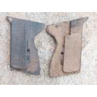 Pièces Détachées PISTOLET MAUSER HSC WW2 PAIRE DE PLAQUETTES EN NOYER - 1