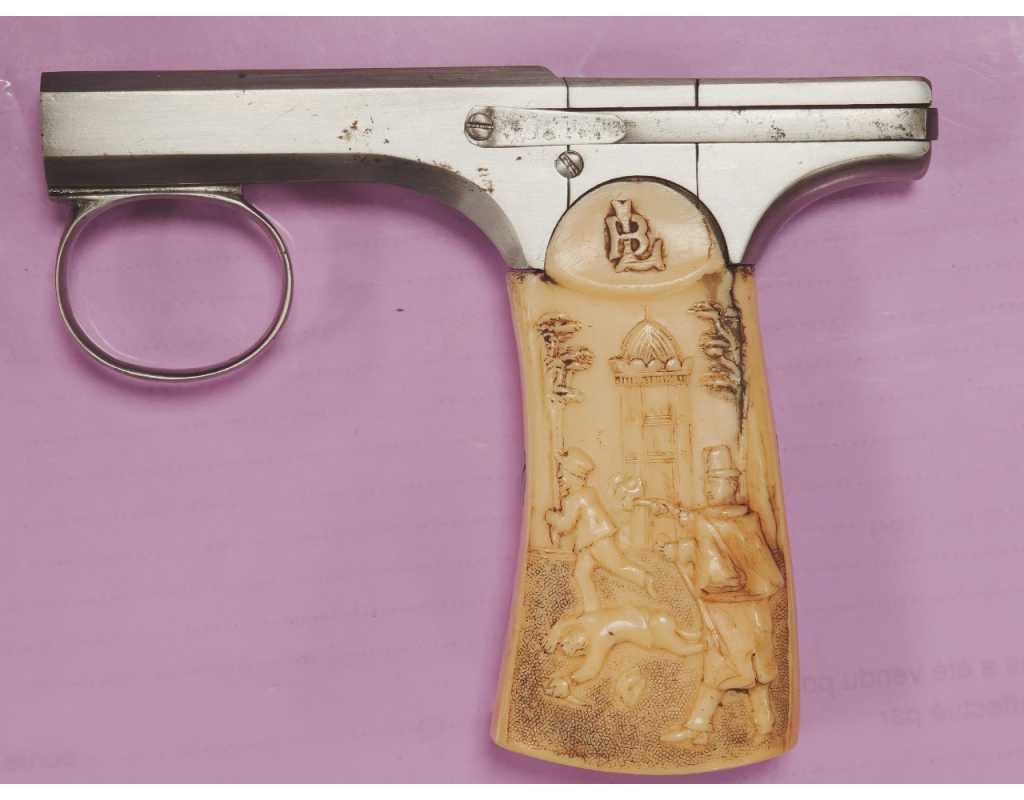 Armes de Poing PISTOLET À SYSTÈME BRUN LATRIGE Obsolète Calibre 6mm BREVET 1868 Première Production 1870-1880 - France XIXè - 2