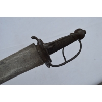 Armes Blanches SABRE DE BORD WALLONNE DU VICE-AMIRAL DES GALÈRES DU ROI aux Armes de la famille de Pontevès d'Agoult 1680 - Fran