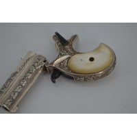 Catalogue Magasin PISTOLET REMINGTON DOUBLE DERRINGER LUXE Argenté Calibre 41 RIMFIRE - US XIXè {PRODUCT_REFERENCE} - 12