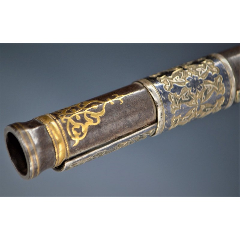 Catalogue Magasin EXCEPTIONNEL PISTOLET TCHERKESSE DE LUXE A SILEX CAUCASIEN COSAQUE PLATINE MORLAK DAMAS OR ARGENT XIXè {PRODUC