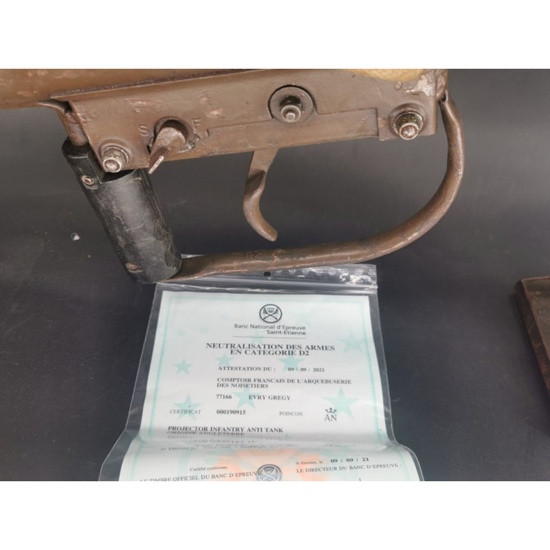 Catalogue Magasin PIAT 89MM LANCE ROQUET WW2 PROJECTOR INFANTERY ANTI TANK PARACHUTAGE FRANCE RESISTANCE 1944 NEUTRA DECO - GB W