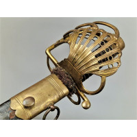 Catalogue Magasin SABRE DES OFFICIERS DE DRAGONS  MODELE 1784 EN USAGE JUSQU'A L'EMPIRE 1804 - France ANCIENNE MONARCHIE 0576-16