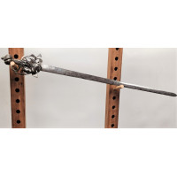 Armes Blanches FORTE EPEE DE CAVALERIE DITES SCHIAVONES GUERRE DE 30 ANS 1618-1648 - EUROPE OCCIDENTALE XVIIè {PRODUCT_REFERENCE