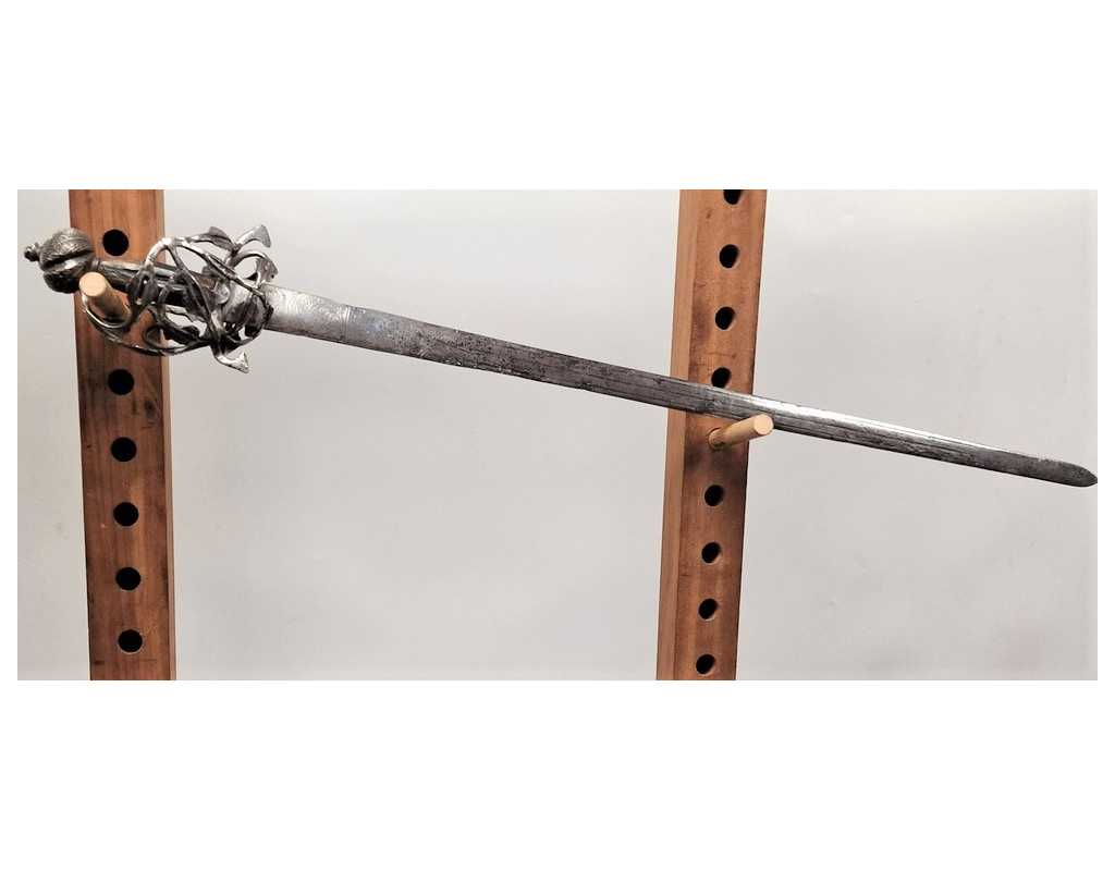 Armes Blanches FORTE EPEE DE CAVALERIE DITES SCHIAVONES GUERRE DE 30 ANS 1618-1648 - EUROPE OCCIDENTALE XVIIè {PRODUCT_REFERENCE