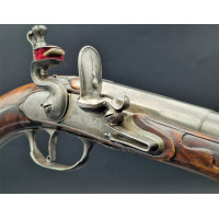 Armes de Poing SOBRE et ELEGANT LONG  PISTOLET A SILEX en Fer Signé PAUPHILE à LION vers 1700 Louis XIV  -  FRANCE ANCIENNE MONA