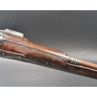 Armes de Poing SOBRE et ELEGANT LONG  PISTOLET A SILEX en Fer Signé PAUPHILE à LION vers 1700 Louis XIV  -  FRANCE ANCIENNE MONA