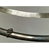 Armes Blanches SABRE DE CAVALERIE A L'ORIENTAL  GARDE en ARGENT par   DUC à PARIS  LAME KLINGENTHAL 1809 / 1811 - FRANCE PREMIER