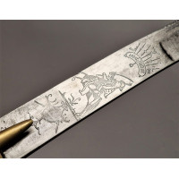 Armes Blanches SABRE D'UN OFFICIER DES HUSSARDS EVOLUTION DU MODELE REGLEMENTAIRE DE 1752 PROCHE DU MODELE 1776 - FRANCE ANCIEN 