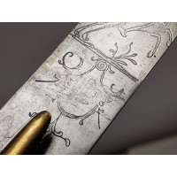 Armes Blanches SABRE D'UN OFFICIER DES HUSSARDS EVOLUTION DU MODELE REGLEMENTAIRE DE 1752 PROCHE DU MODELE 1776 - FRANCE ANCIEN 