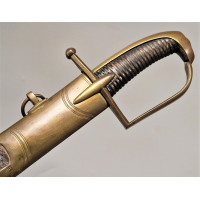 Armes Blanches SABRE D'UN OFFICIER DES HUSSARDS EVOLUTION DU MODELE REGLEMENTAIRE DE 1752 PROCHE DU MODELE 1776 - FRANCE ANCIEN 