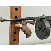 Armes Neutralisées  RARE  PM THOMPSON  Pistolet Mitrailleur  MODEL 1921 monomatricule  NEUTRA DECO UE 2022 CULASSE MOBILE TOMMY 