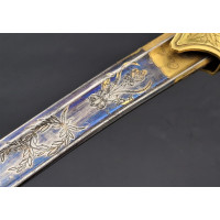 Armes Blanches SABRE DE LUXE SIGNÉ BOUTET A VERSAILLES D'OFFICIERS SUPERIEURS EN TENUE A CHEVAL - FRANCE CONSULAT 1801 {PRODUCT_