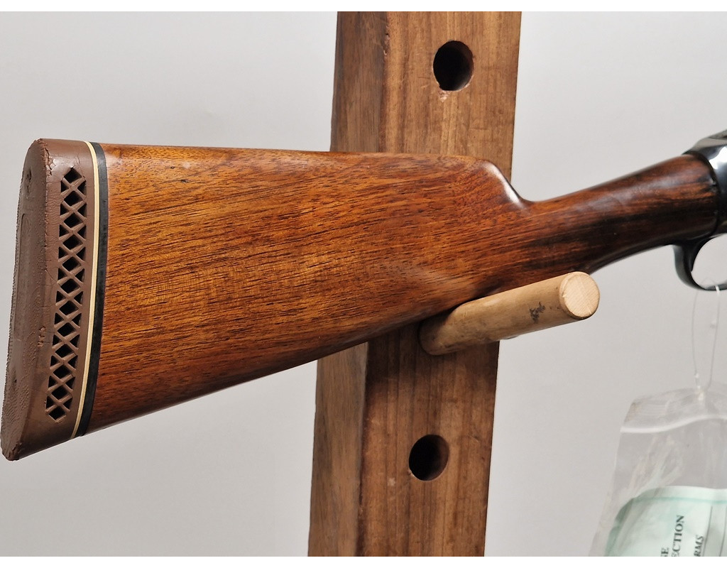 Armes Longues WINCHESTER 1897  FUSIL de CHASSE à POMPE   TAKEDOWN SHOTGUN   Calibre 12/70  de 1906  -  USA 19è {PRODUCT_REFERENC