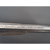 Armes de Poing FLOBERT INVENTEUR BREVETE A PARIS  COFFRET PISTOLET DE TIR DE SALON CALIBRE 22 Flobert ANNULAIRE - FRANCE XIXè {P