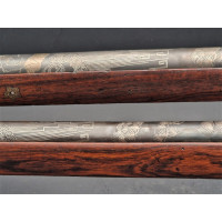Armes de Poing PAIRE PISTOLETS ou PETITES ARQUEBUSE  TEPPO JAPONAIS  PERCUSSION A MECHE  - JAPON XIXè {PRODUCT_REFERENCE} - 17