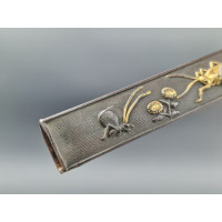Art du Japon KOZUKA SABRE JAPONAIS TANTO WAKIZASHI KATANA INSECTES CRIQUETS FLEURS  - JAPON PERIODE EDO XIXè {PRODUCT_REFERENCE}