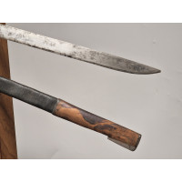 Armes Blanches SABRE DE CAVALERIE ARCO DES CARABINIERS ou GENDARMES MODELE de 1792 à 1801 KLINGENTHAL - FRANCE REVOLUTION DIRECT