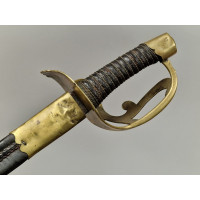Armes Blanches SABRE DE CAVALERIE ARCO DES CARABINIERS ou GENDARMES MODELE de 1792 à 1801 KLINGENTHAL - FRANCE REVOLUTION DIRECT