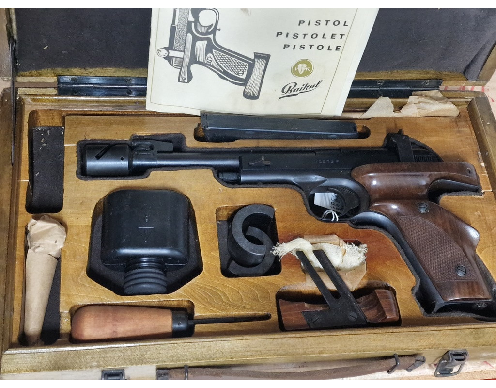 PISTOLET DE TIR DE PRECISION VOSTOK MARGOLIN BAIKAL CALIBRE 22LR État Très bon Pays Russie