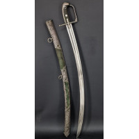 Catalogue Magasin SABRE D'OFFICIER DE HUSSARD A LA HONGROISE MONTURE EN ARGENT VERS 1760 - FRANCE ANCIENNE MONARCHIE {PRODUCT_RE