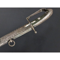 Catalogue Magasin SABRE D'OFFICIER DE HUSSARD A LA HONGROISE MONTURE EN ARGENT VERS 1760 - FRANCE ANCIENNE MONARCHIE {PRODUCT_RE