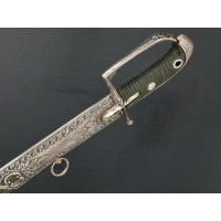Catalogue Magasin SABRE D'OFFICIER DE HUSSARD A LA HONGROISE MONTURE EN ARGENT VERS 1760 - FRANCE ANCIENNE MONARCHIE {PRODUCT_RE