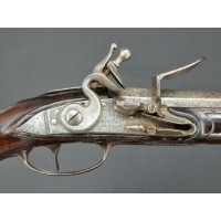 Armes de Poing LONG PISTOLET A SILEX DE CAVALERIE PRE-REGLEMENTAIRE DE LA MAISON DU ROI ROBERT CARRIER 1720 - FRANCE ANCIENNE MO