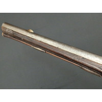 Armes de Poing LONG PISTOLET A SILEX DE CAVALERIE PRE-REGLEMENTAIRE DE LA MAISON DU ROI ROBERT CARRIER 1720 - FRANCE ANCIENNE MO