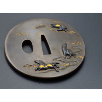 Art du Japon TSUBA MARU GATA EN SHUIBUICHI 4 CHEVAUX GALOPANT SIGNE YANAGAWA NAOMASA JAPON EDO Début XIXè {PRODUCT_REFERENCE} - 