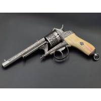 Catalogue Magasin CHAMELOT DELVIGNE  REVOLVER DE LUXE DOUBLE ACTION CALIBRE 12mm BROCHE FAURE LEPAGE -  FRANCE XIXè {PRODUCT_REF