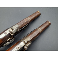 Armes de Poing PAIRE DE PISTOLETS CIVIL A PERCUSSION D'OFFICIER TYPE 1836 GENDARMERIE DAMAS RUBAN DE MERLEY A SAINT ETIENNE  - F