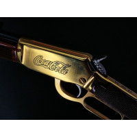 Catalogue Magasin CARABINE WINCHESTER Modèle 9422M XTR Calibre 22 Win Mag Commémo COCA COLA  GOLD limitée  13 / 50ex -  USA XXè 