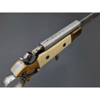 Armes de Poing COUTEAU PISTOLET COUP DE POING AMÉRICAIN SYSTÈME À PERCUSSION CALIBRE 8MM SIGNÉ ARNOULD À NAMUR vers 1850 - BELGI