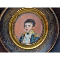 ANTIQUITES PORTRAIT MINIATURE OVALE  D'UN OFFICIER DE LA BATAILLE DE WAGRAM 1809 - FRANCE PREMIER EMPIRE {PRODUCT_REFERENCE} - 6