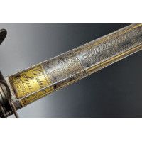 Catalogue Magasin RARE SABRE D'OFFICIER SUPERIEUR DU 2è REGIMENT DE CHASSEUR A CHEVAL - FRANCE PREMIER EMPIRE {PRODUCT_REFERENCE