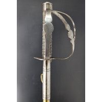 Catalogue Magasin RARE SABRE D'OFFICIER SUPERIEUR DU 2è REGIMENT DE CHASSEUR A CHEVAL - FRANCE PREMIER EMPIRE {PRODUCT_REFERENCE