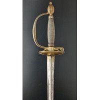 Armes Blanches RARE EPÉE DE PAGE MODELE 1767 « AUX FLEURS DE LYS » DE CHARLES BONNIN DE LA BONNINIERE DE BEAUMONT 1768 -1836 FRA