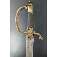 Armes Blanches SABRE DE TROUPE  DES CENT SUISSES  DE LA MAISON MILITAIRE DU ROI LOUIS XVIII  MODELE 1814  -  FRANCE RESTAURATION