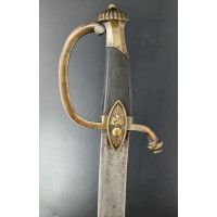 SABRE DE TROUPE   DES CENT...