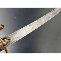 Armes Blanches SABRE DE TROUPE  DES CENT SUISSES  DE LA MAISON MILITAIRE DU ROI LOUIS XVIII  MODELE 1814  -  FRANCE RESTAURATION