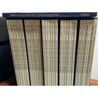 Documentation DOCUMENTATION COMPLÈTE DE CHRISTIAN ARIES COLLECTION COMPLETE FASCICULES ARMES BLANCHES MILITAIRES FRANCAISES {PRO