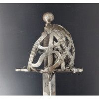 Armes Blanches FORTE EPEE MORTUAIRE BASKET HILT  98cm ECOSSAISE GUERRE DE 30 ANS 1618-1648 - ECOSSE ROYAUME-UNI 17è {PRODUCT_REF