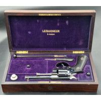 Catalogue Magasin COFFRET REVOLVER OFFICIER LEFAUCHEUX MODELE 1870 CALIBRE 11mm MAS 1873 - FRANCE IIIè REPUBLIQUE {PRODUCT_REFER